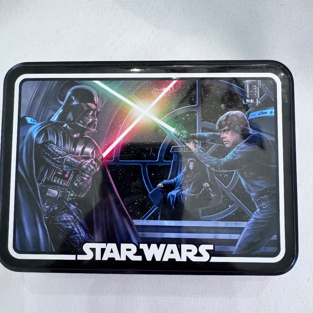 STAR WARS SPECIAL EDITION - playing cards - NEW  TIN - MAY THE FORCE BE WITH YOU